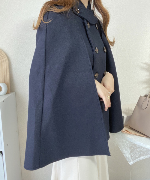 ABITOKYO(アビトーキョー)の「ダブルブレスト ケープ ジャケット(ブルゾン・レディース・ネイビー/ブラック/キャメル・FREE)」の11枚目の写真