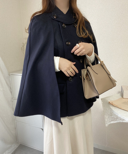 ABITOKYO(アビトーキョー)の「ダブルブレスト ケープ ジャケット(ブルゾン・レディース・ネイビー/ブラック/キャメル・FREE)」の13枚目の写真