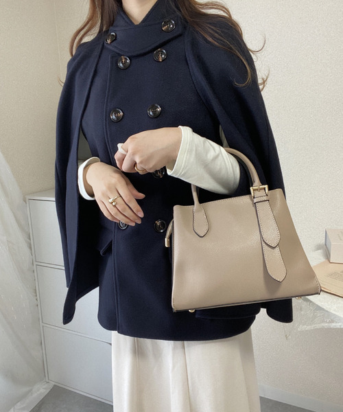 ABITOKYO(アビトーキョー)の「ダブルブレスト ケープ ジャケット(ブルゾン・レディース・ネイビー/ブラック/キャメル・FREE)」の14枚目の写真