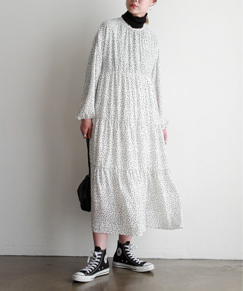 feepur(フェピュール)の「ドットティアードワンピース(ワンピース・レディース・ホワイト/ブラック/グリーン・SMALL/MEDIUM)」の5枚目の写真