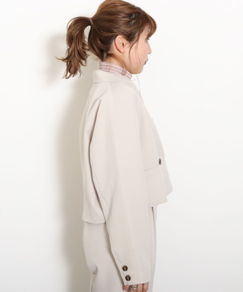 archives（アルシーヴ）の「【入荷禁止】【setupにも】ショート丈テーラードジャケット（テーラードジャケット・レディース・ブラック/アイボリー/グリーン系その他/ピンクベージュ・MEDIUM）」の20枚目の写真