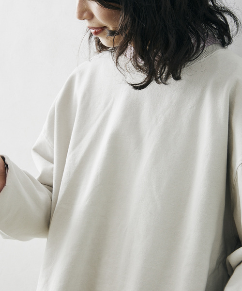 JOURNAL STANDARD relume（ジャーナルスタンダード　レリューム）の「CALIFORNIA オーバーサイズ スリットスウェット2（スウェット・メンズ・ブラック/ベージュ/グリーン/ネイビー/イエロー/ピンク・MEDIUM/LARGE）」の18枚目の写真