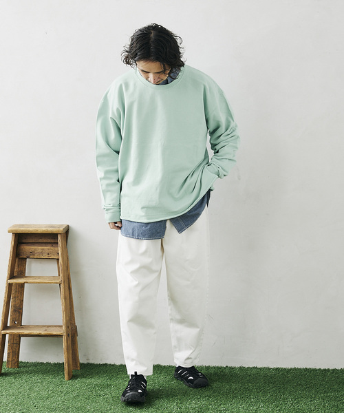 JOURNAL STANDARD relume（ジャーナルスタンダード　レリューム）の「CALIFORNIA オーバーサイズ スリットスウェット2（スウェット・メンズ・ブラック/ベージュ/グリーン/ネイビー/イエロー/ピンク・MEDIUM/LARGE）」の20枚目の写真