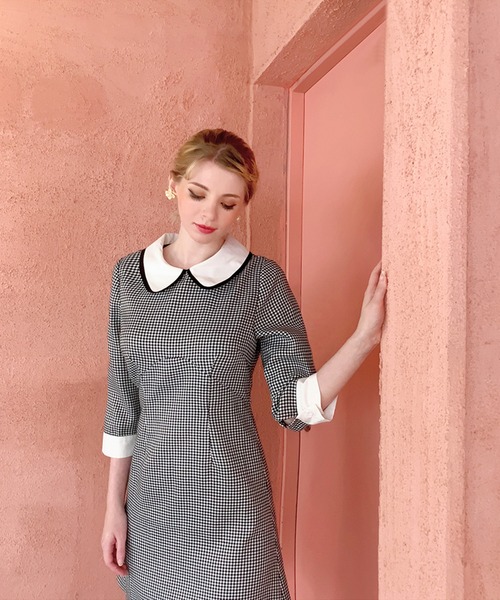 lissi Boutique(リージーブティック)の「【lissi Boutique】オードリー風チェック柄襟ワンピース(ワンピース・レディース・ブラック・FREE)」の7枚目の写真