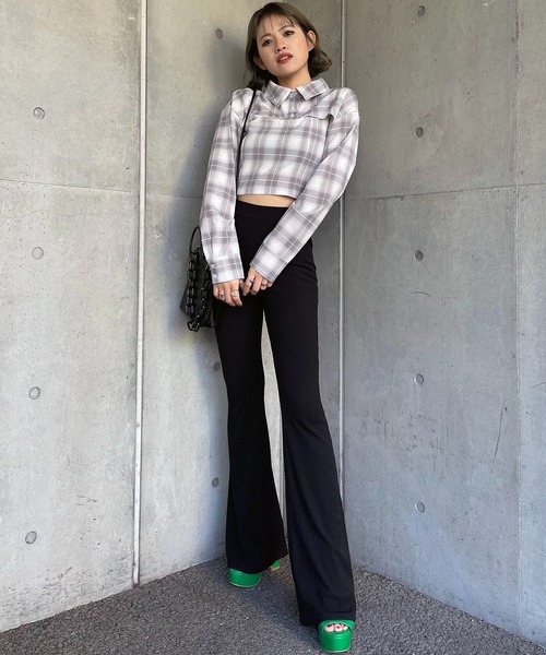 SPIRALGIRL(スパイラルガール)の「チェック柄ショートシャツ(シャツ/ブラウス・レディース・ホワイト系/ブラック系・FREE)」の4枚目の写真