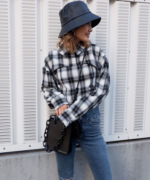 SPIRALGIRL(スパイラルガール)の「チェック柄ショートシャツ(シャツ/ブラウス・レディース・ホワイト系/ブラック系・FREE)」の5枚目の写真