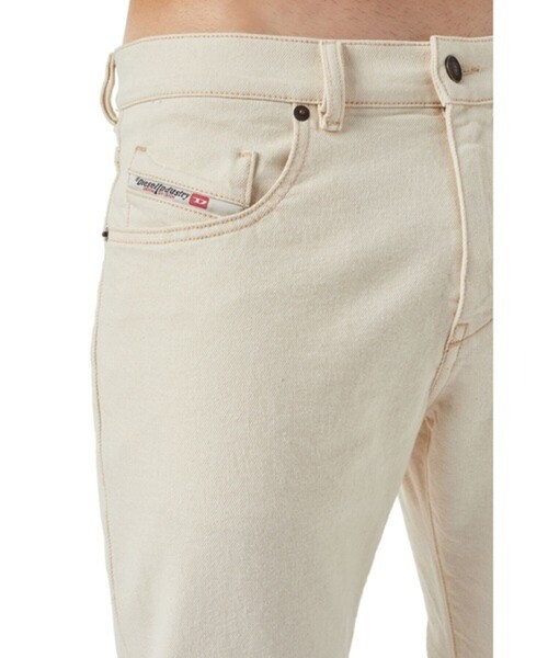 DIESEL（ディーゼル）の「DIESEL SS22 メンズ デニムパンツ スリムフィット ホワイト サステナブル（デニムパンツ・メンズ・ホワイト・32inch/30inch/28inch/34inch/36inch/26inch）」の12枚目の写真