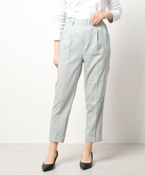 Samansa Mos2 blue（サマンサモスモスブルー）の「タックテーパードパンツ（その他パンツ・レディース・ブラック/ベージュ/ミント/ライトベージュ・ﾌﾘ-）」の4枚目の写真