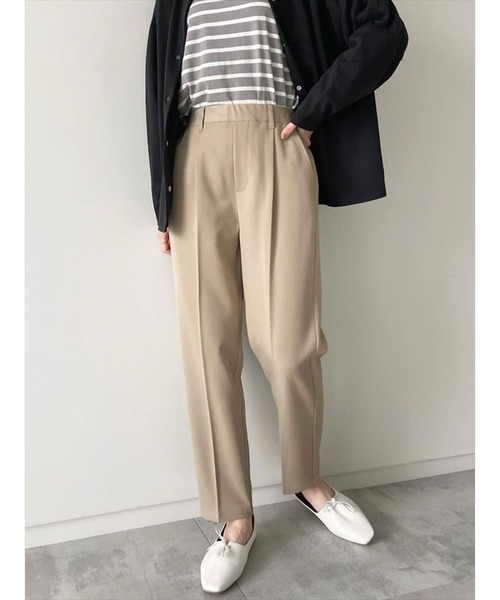 Samansa Mos2 blue（サマンサモスモスブルー）の「タックテーパードパンツ（その他パンツ・レディース・ブラック/ベージュ/ミント/ライトベージュ・ﾌﾘ-）」の9枚目の写真