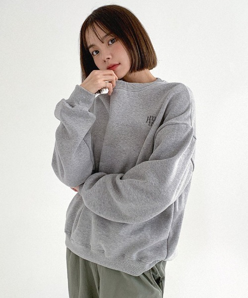 muahmuah(ムーアムーア)の「A'GEM/9 × .kom『muah muah/ムーアムーア』SYMBOL LOGO OVERFIT MTM/シンボルロゴ オーバーフィット スウェットシャツ トレーナー(スウェット・レディース・ブラック/グレー/インディゴブルー・FREE)」の8枚目の写真