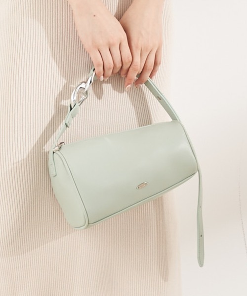 Chico(チコ)の「スクエアレザー細ベルトミニBAG(ハンドバッグ・レディース・アイボリー/ブラック/ミント・FREE)」の2枚目の写真