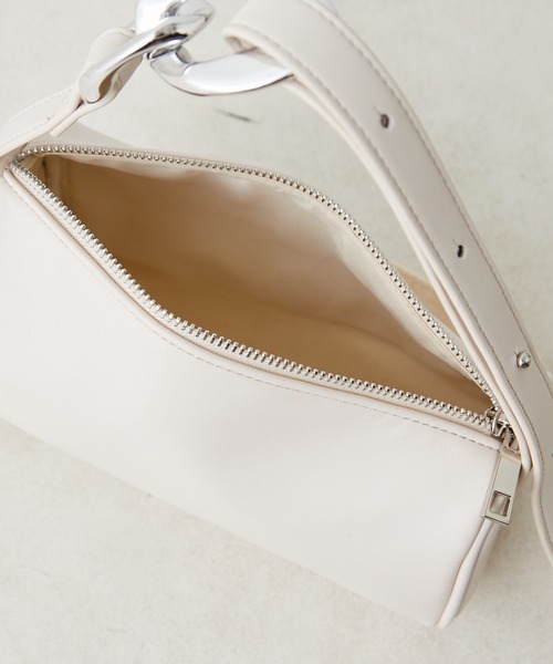 Chico(チコ)の「スクエアレザー細ベルトミニBAG(ハンドバッグ・レディース・アイボリー/ブラック/ミント・FREE)」の19枚目の写真