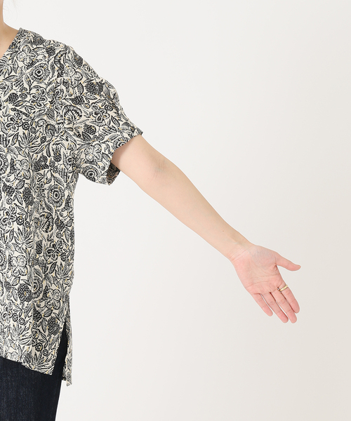 journal standard L'essage（ジャーナルスタンダードレサージュ）の「[Deveaux]ワイドカラーシャツ（シャツ/ブラウス・レディース・ブラック/イエロー系その他・FREE）」の3枚目の写真