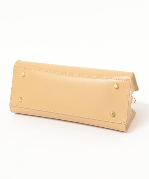 CHRISTIAN VILLA（クリスチャンヴィラ）の「CHRISTIAN VILLA × Demi-Luxe BEAMS / 別注 スクエアバッグ（ショルダーバッグ・レディース・ベージュ/ネイビー・ONE SIZE）」の10枚目の写真