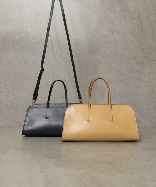 CHRISTIAN VILLA（クリスチャンヴィラ）の「CHRISTIAN VILLA × Demi-Luxe BEAMS / 別注 スクエアバッグ（ショルダーバッグ・レディース・ベージュ/ネイビー・ONE SIZE）」の2枚目の写真