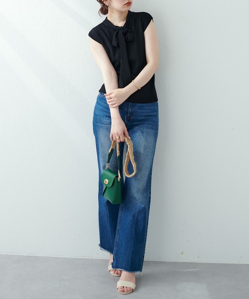 natural couture(ナチュラルクチュール)の「印象の違いを楽しめる ちょっと大人な2WAYボータイニット(ニット/セーター・レディース・オフホワイト/ブラック/グレイッシュベージュ/グリーン・FREE)」の8枚目の写真