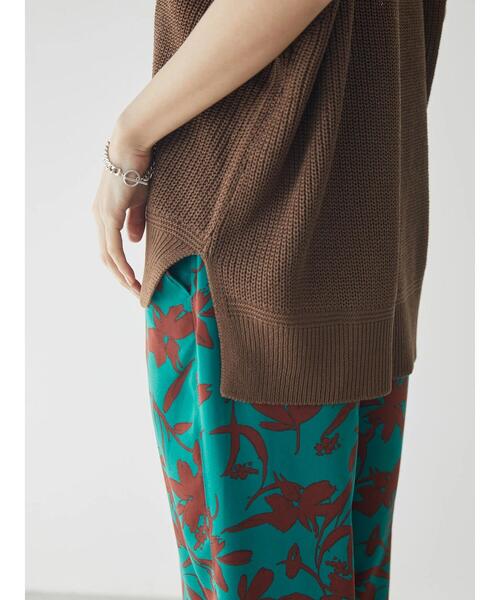 AMERICAN HOLIC（アメリカンホリック）の「Vネックルーズニットベスト（ベスト・レディース・ブラック/ブラウン/グレイッシュベージュ・M/L）」の13枚目の写真