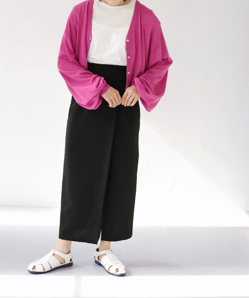 HER CLOSET（ハークローゼット）の「【shemoshelly】WEB限定スムースタッチVネックボリュームスリーブカラーショートカーディガン（ニット/セーター・レディース・ロイヤルブルー/アイボリー/チェリーピンク/グリーン/ブラック・M）」の20枚目の写真