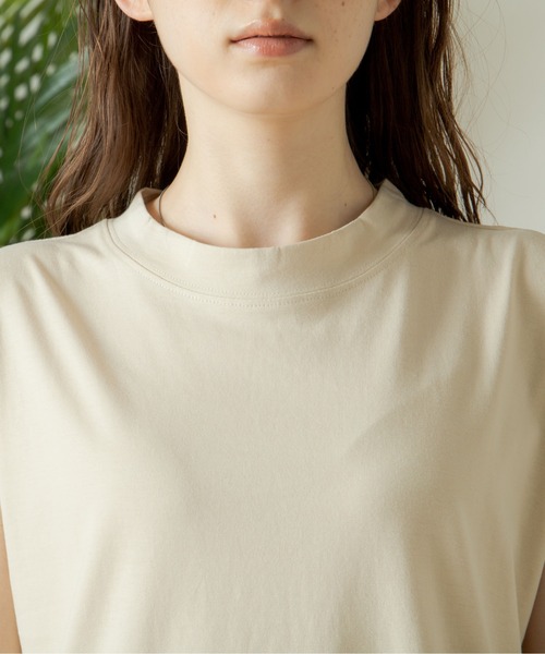 ANGIE(アンジー)の「フレンチスリーブモックネックTシャツ(Tシャツ/カットソー・レディース・マスタード/ブラウン/オフホワイト/ベージュ/ブラック・FREE)」の8枚目の写真