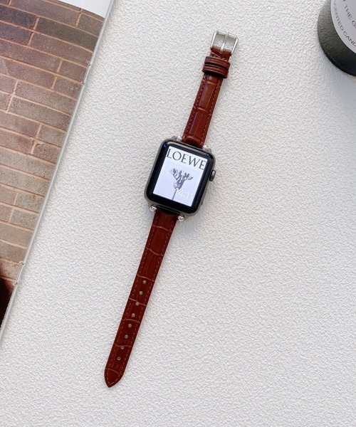 SiNCERE(シンシア)の「Apple Watch Band / アップルウォッチ バンド スタッズ クロコレザーバンド 38-41mm(デジタル腕時計・レディース・ロイヤルブルー/ピンク/ホワイト/ブラック/ブラウン/レッド・40)」の4枚目の写真