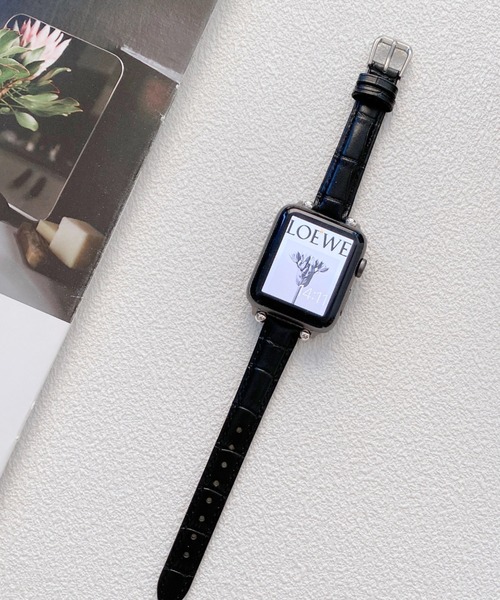 SiNCERE(シンシア)の「Apple Watch Band / アップルウォッチ バンド スタッズ クロコレザーバンド 38-41mm(デジタル腕時計・レディース・ロイヤルブルー/ピンク/ホワイト/ブラック/ブラウン/レッド・40)」の3枚目の写真