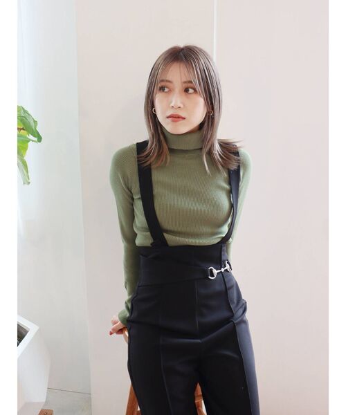 MURUA(ムルーア)の「ルーズネックミニマルタートル(ニット/セーター・レディース・ブラック/ブラウン/カーキ/アイボリー・FREE)」の22枚目の写真