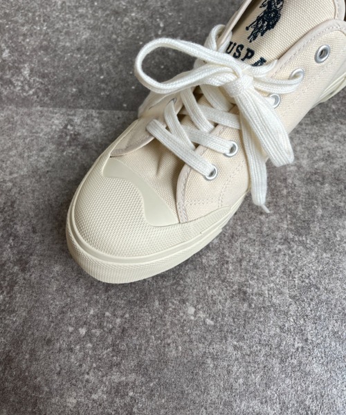 U.S. POLO ASSN.（ユーエスポロアッスン）の「1ポイントロゴ刺繍ローカットスニーカー LADYS レディース（スニーカー・レディース・ブラック/ベージュ/オフホワイト・SMALL/MEDIUM/LARGE）」の9枚目の写真