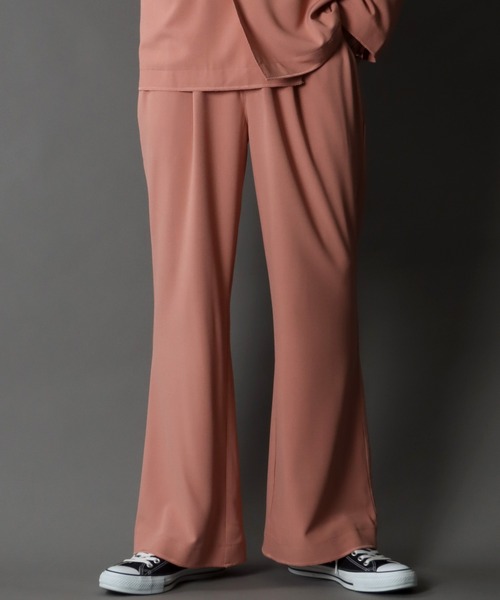 SITRY（シトリー）の「overlock flared pants/別注 オーバーロック タック ワイド フレアパンツ セットアップ対応（スラックス・メンズ・チャコールグレー/ピンク・M/L）」の17枚目の写真