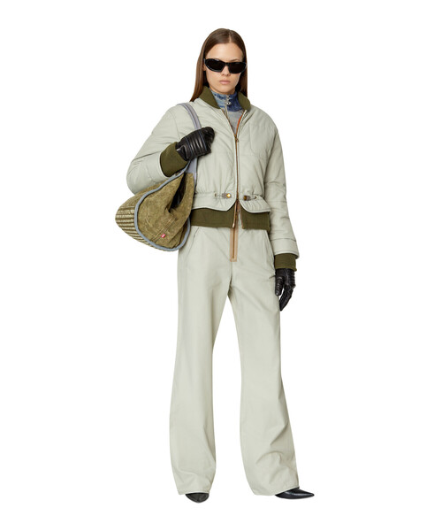 DIESEL（ディーゼル）の「レディース カーゴパンツ レギュラーフィット（カーゴパンツ・レディース・ライトグレー/ブラック・29inch/25inch/23inch/27inch）」の3枚目の写真