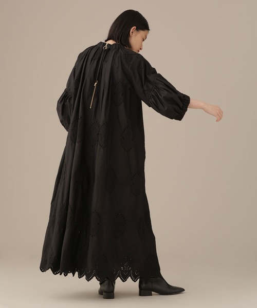 新品 ナノユニバース LB.03 ネックギャザーレース刺繍ワンピース 黒