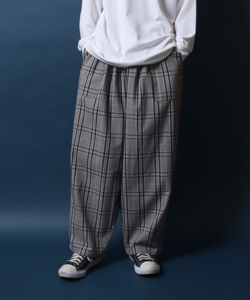 ANPAS（アンパス）の「Twill Fabric Tuck Wide Balloon Pants/ツイル タックワイドバルーンパンツ ベイカーパンツ（その他パンツ・メンズ・ブラック/ベージュ/ネイビー/インディゴブルー/グリーン/アイボリー/グリーン系その他/ホワイト系その他/ブラック系その他/グレー系その他/カーキ/グレー系その他2/グレー系その他3/グリーン系その他2/ブラック系その他2/ベージュ系その他・LL/M/L）」の7枚目の写真