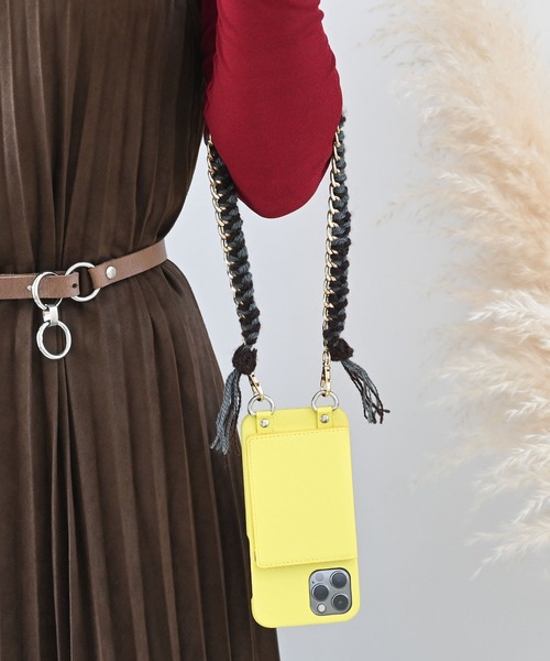 Editors Draw(エディターズドロー)の「チェーン編み ハンドスマホストラップ ゴールド(スマホグッズ・レディース・ブラウン系その他/サックスブルー/ホワイト×ブラック/ピンク/ブラック×グレー・ONE SIZE)」の3枚目の写真