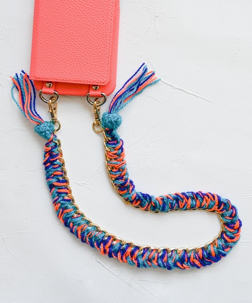Editors Draw(エディターズドロー)の「チェーン編み ハンドスマホストラップ ゴールド(スマホグッズ・レディース・ブラウン系その他/サックスブルー/ホワイト×ブラック/ピンク/ブラック×グレー・ONE SIZE)」の16枚目の写真