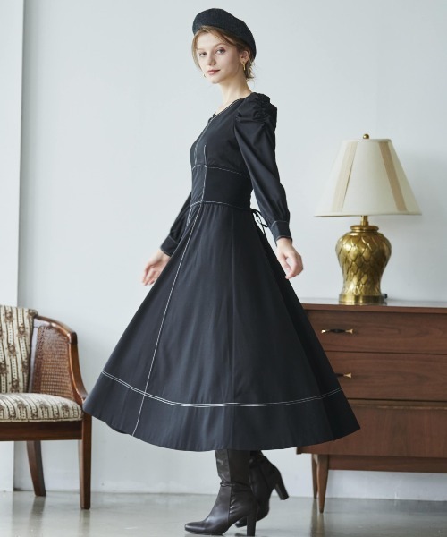 美品 AND COUTURE アンドクチュール ロング ワンピース ウエストリブ AND COUTURE（アンドクチュール）の「ウエストリブ配色ステッチ