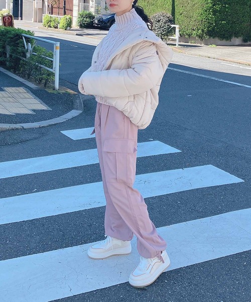 AS KNOW AS plus（アズノゥアズプラス）の「♪あったか中綿フェイクダウンジャケット　【2023AWアイテム】（ダウンジャケット/コート・レディース・ベージュ系その他/ピンク/アイボリー/ブラック/グレイッシュベージュ・FREE）」の9枚目の写真