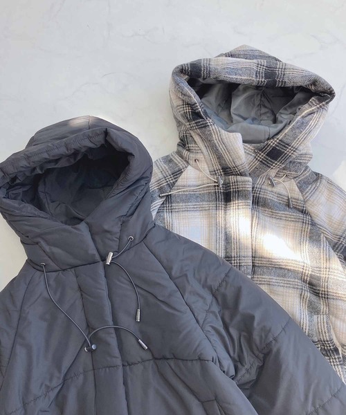 AS KNOW AS plus（アズノゥアズプラス）の「♪あったか中綿フェイクダウンジャケット　【2023AWアイテム】（ダウンジャケット/コート・レディース・ベージュ系その他/ピンク/アイボリー/ブラック/グレイッシュベージュ・FREE）」の11枚目の写真