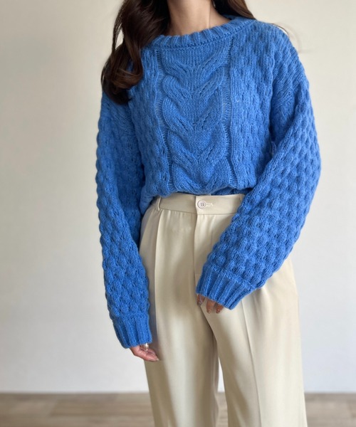 ISOOK(アイスー)の「【ZOZO限定】Poko Poko cable knit / ポコポコケーブルニット(ニット/セーター・レディース・ブルー/ブラック・FREE)」の14枚目の写真