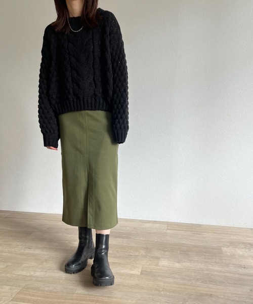 ISOOK(アイスー)の「【ZOZO限定】Poko Poko cable knit / ポコポコケーブルニット(ニット/セーター・レディース・ブルー/ブラック・FREE)」の5枚目の写真