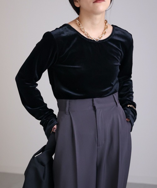 ap retro（アプレトロ）の「ロングスリーブベロアカットソー　背中開き（Tシャツ/カットソー・レディース・アイボリー/ブラック/モカ・FREE）」の20枚目の写真