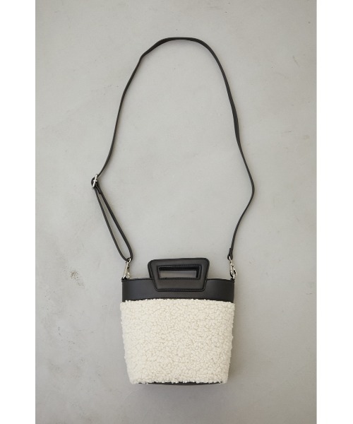 AZUL by moussy（アズールバイマウジー）の「BOA SHOULDER BAG/ボア 