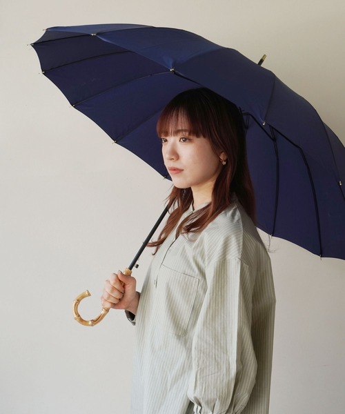 ammy.（エイミードット）の「【 ammy. / エイミードット 】 シンプルカラー バンブーハンドル 長傘（長傘・レディース・ネイビー/ホワイト/ブラック/カーキ/ライトグレー/ライトグリーン・FREE）」の6枚目の写真