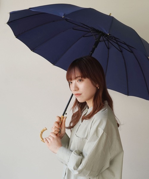 ammy.（エイミードット）の「【 ammy. / エイミードット 】 シンプルカラー バンブーハンドル 長傘（長傘・レディース・ネイビー/ホワイト/ブラック/カーキ/ライトグレー/ライトグリーン・FREE）」の22枚目の写真