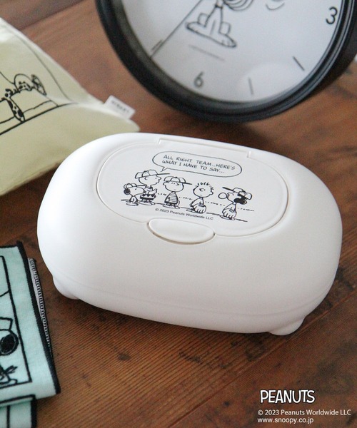 LEPSIM(レプシィム)の「【PEANUTS】ウェットティッシュケース 184138(インテリア雑貨・レディース・オフホワイト/グレー・ONE SIZE)」の2枚目の写真