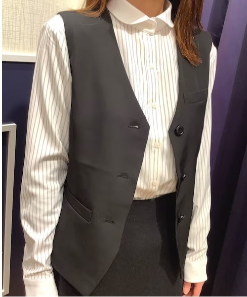 TOKYO SHIRTS（トウキョウシャツ）の「オフィス向け ベーシックベスト（ベスト・レディース・ブラック・M/L）」の12枚目の写真