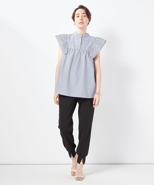 NOLLEY’S（ノーリーズ）の「◇【WEB限定】前後2WAY袖フリルパール釦ブラウス（シャツ/ブラウス・レディース・ブルー系その他7/インディゴブルー/ブラック/オフホワイト/ブルー系その他/ネイビー・FREE）」の8枚目の写真