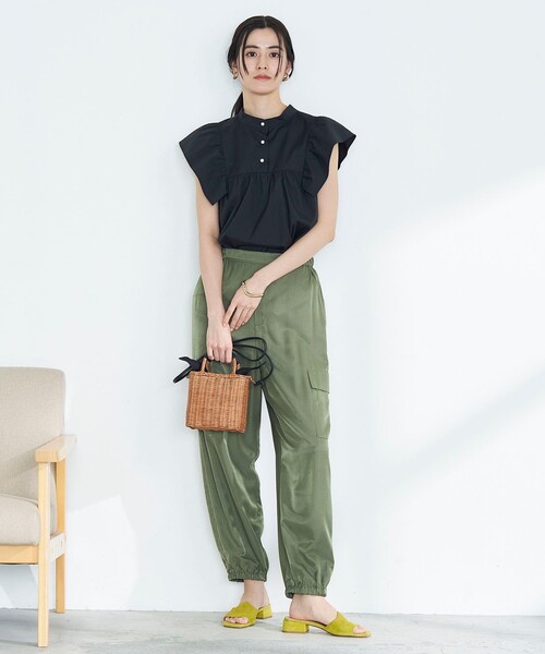 NOLLEY’S（ノーリーズ）の「◇【WEB限定】前後2WAY袖フリルパール釦ブラウス（シャツ/ブラウス・レディース・ブルー系その他7/インディゴブルー/ブラック/オフホワイト/ブルー系その他/ネイビー・FREE）」の16枚目の写真