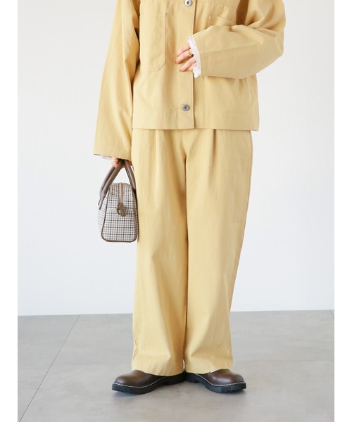 ehka sopo(エヘカソポ)の「タックパンツ(セットアップ可)(その他パンツ・レディース・ベージュ/カーキ/キナリ・フリ-)」の9枚目の写真