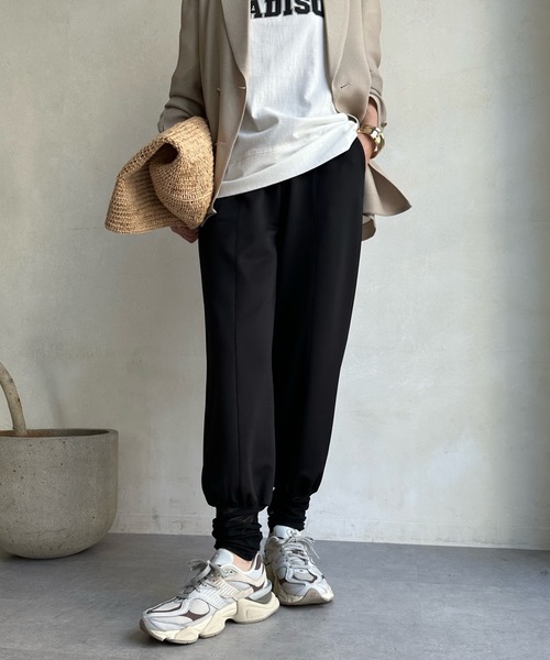 DouDou（ドゥドゥ）の「【WEB限定】裾チュール切替パンツ（スラックス・レディース・ブラック/アイボリー・FREE）」の22枚目の写真