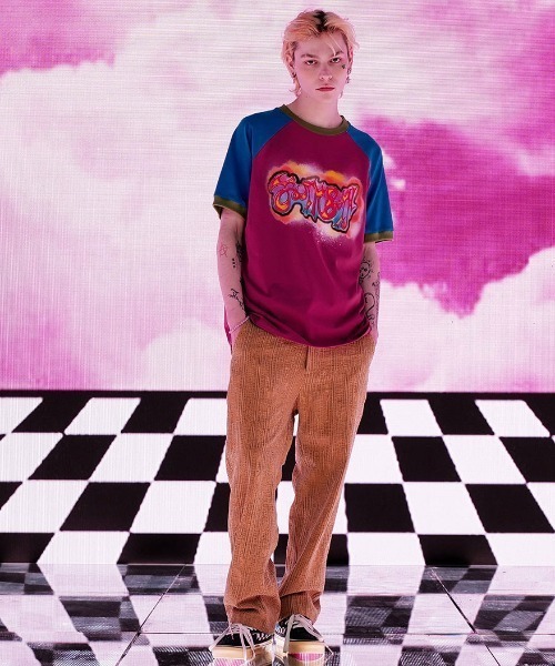 A'GEM9(エージェムナイン)の「A'GEM/9 × .kom『youthbath/ユースバス』ラグランショートスリーブ半袖カットソー(Tシャツ/カットソー・メンズ・ホワイト/パープル・M)」の18枚目の写真