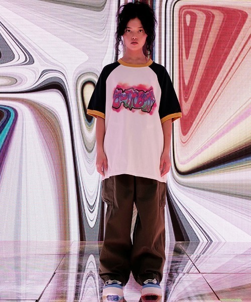 A'GEM9(エージェムナイン)の「A'GEM/9 × .kom『youthbath/ユースバス』ラグランショートスリーブ半袖カットソー(Tシャツ/カットソー・メンズ・ホワイト/パープル・M)」の13枚目の写真